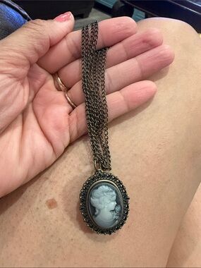 Watch necklace cameo!